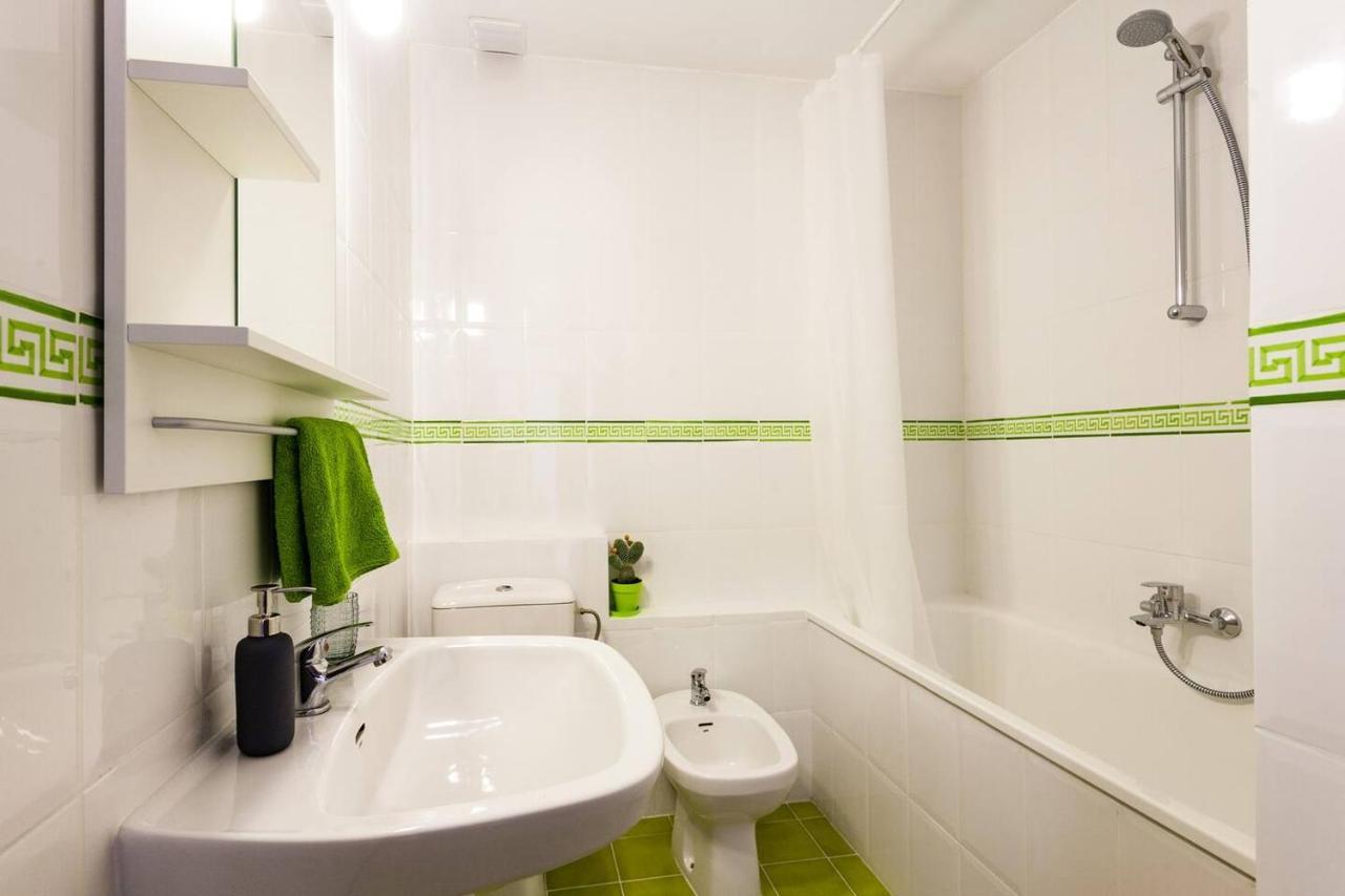 Spacious, Bright Apartment Next To The Old Town Valência Exterior foto